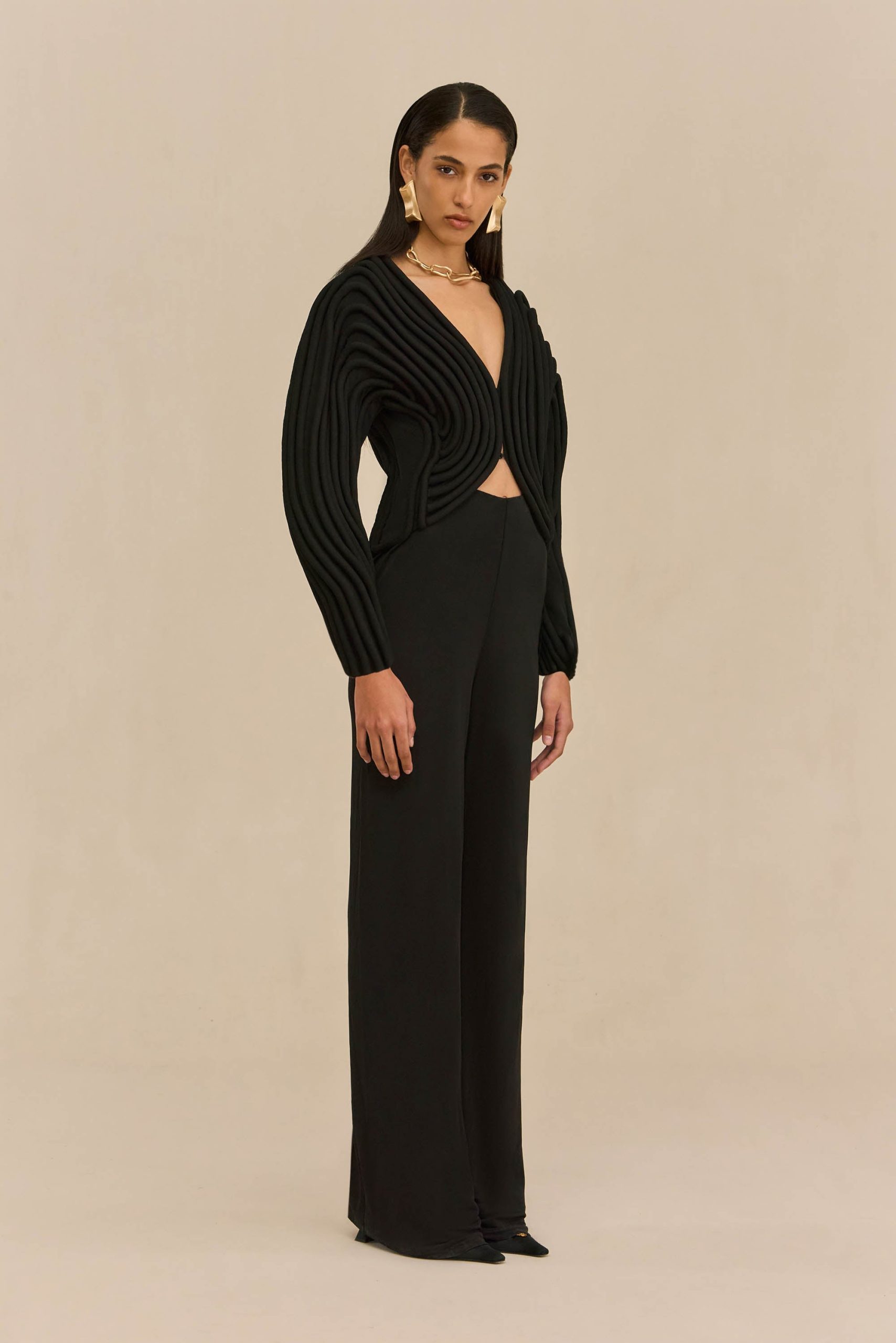 251110_DR_CULT_GAIA_R26_RESHOOTS_62_NOLWEN_JACKET_BLK_0030_WEBBED-scaled