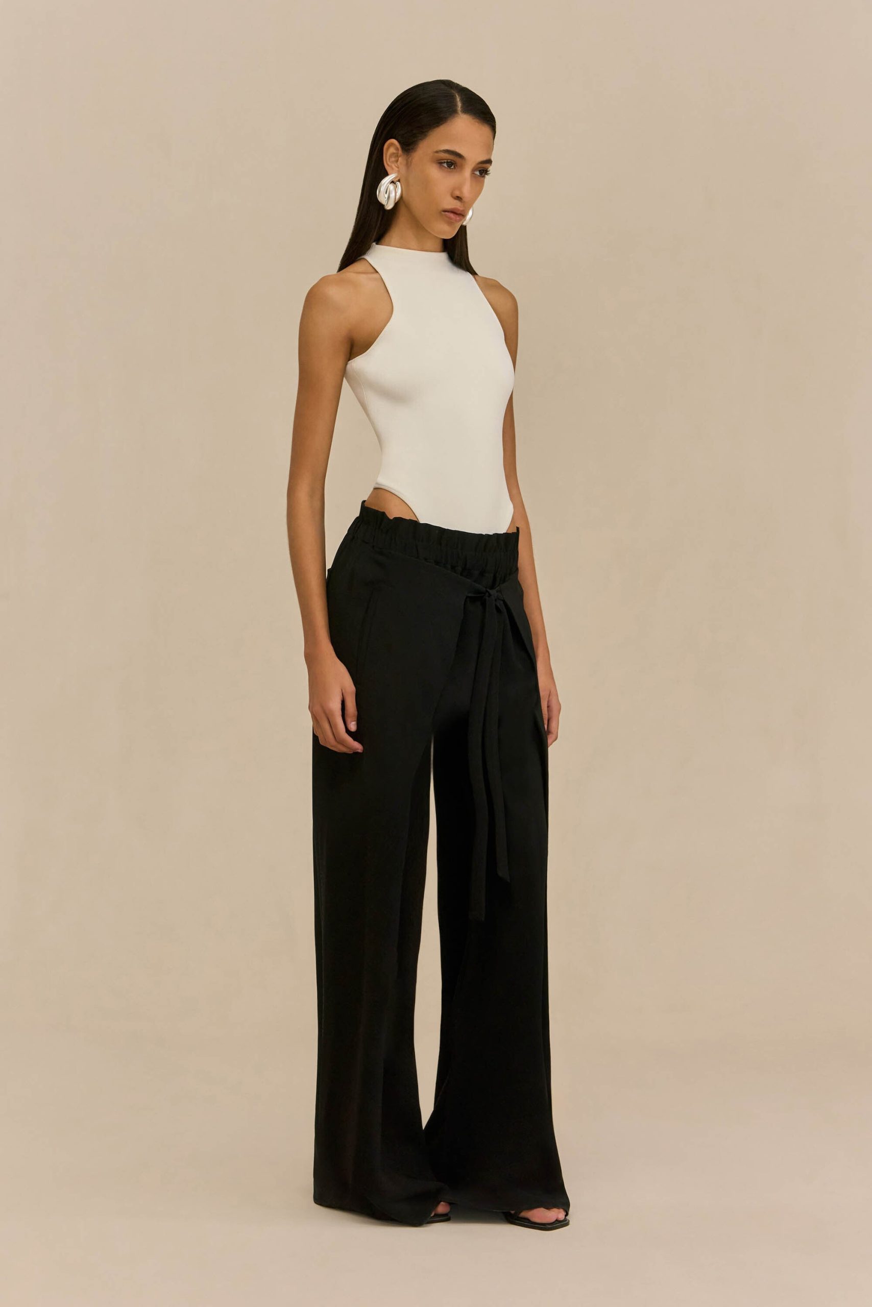 251110_DR_CULT_GAIA_R26_RESHOOTS_69_CASSIUS_BDYSUIT_OW_NAOMI_PANT_BLK_0036copy_WEBBED-scaled