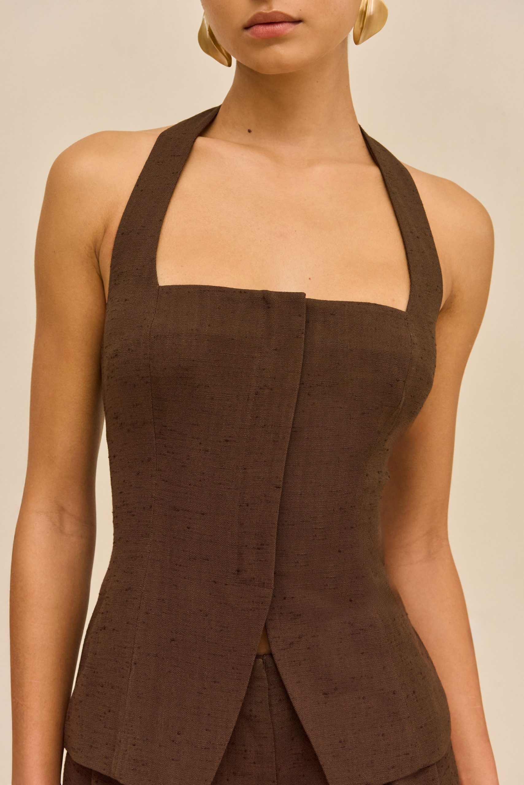251118_DR_CG_PF26_LB_117_OSLO_TOP_KERALA_PANT_LUWAK_0016_WEBBED-scaled