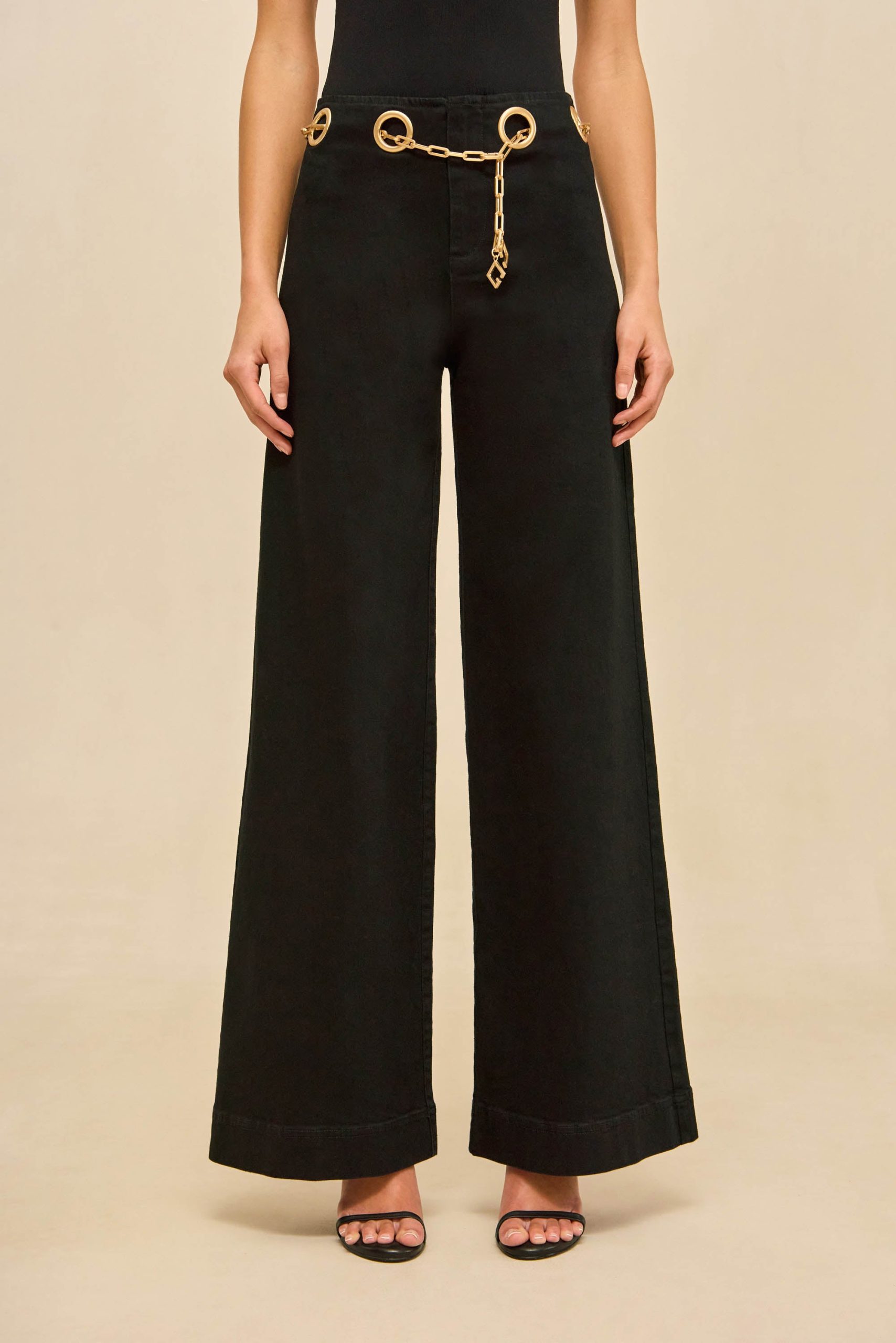 260120_DR_CG_SP_HS26_RESHT_33_SYDNEY_PANT_0018_WEBBED-scaled