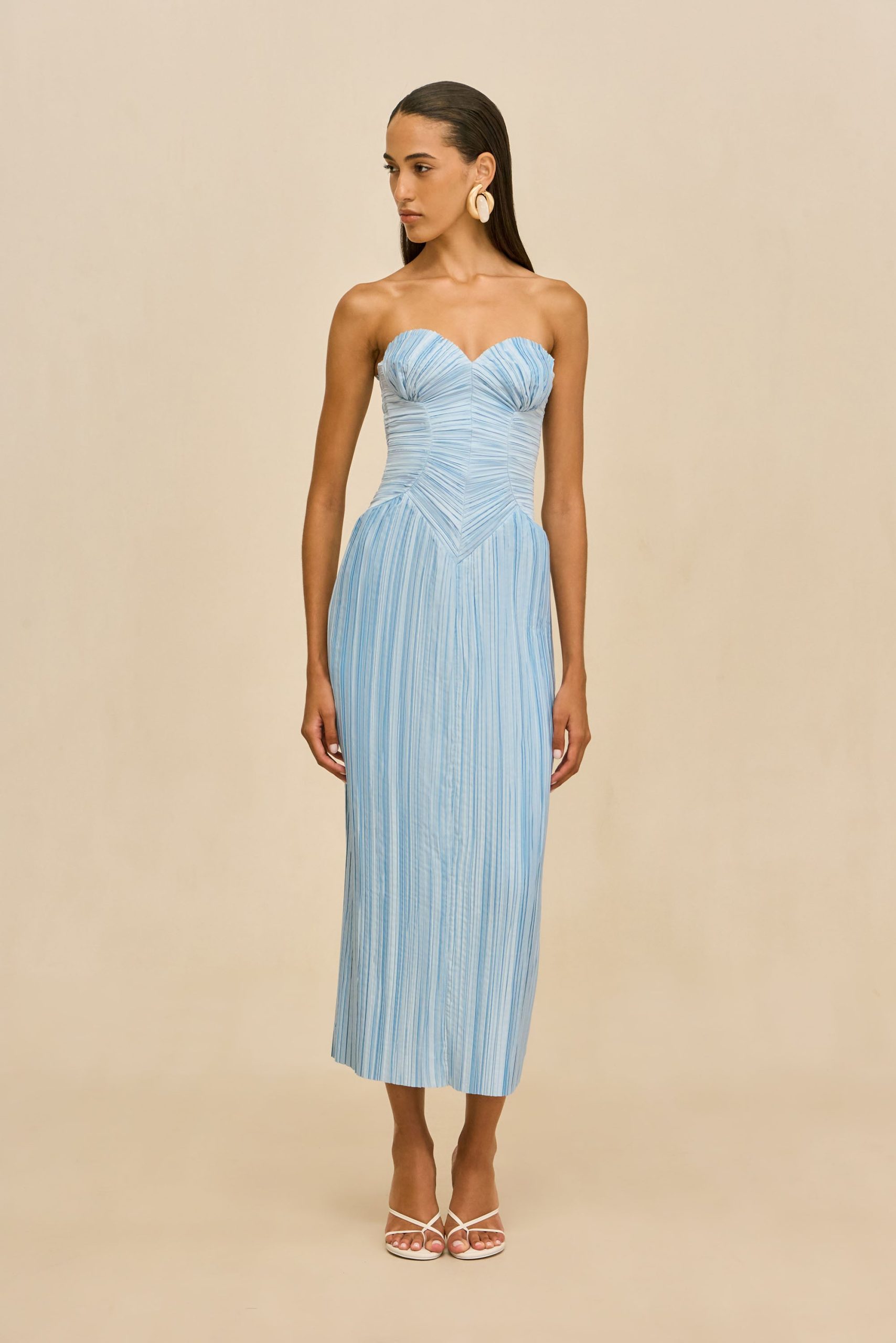 260121_DR_CG_SP_HS26_RESHT_131_ASHIKA_GOWN_BLU_0012_WEBBED-scaled