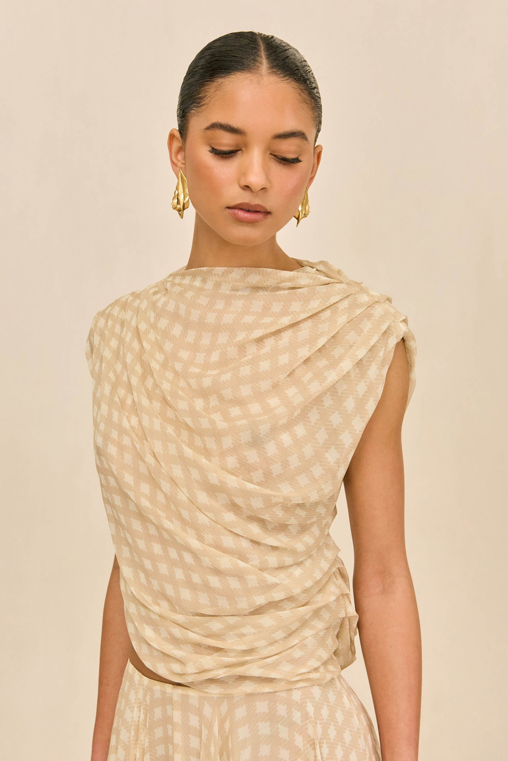 BANKSIA TOP