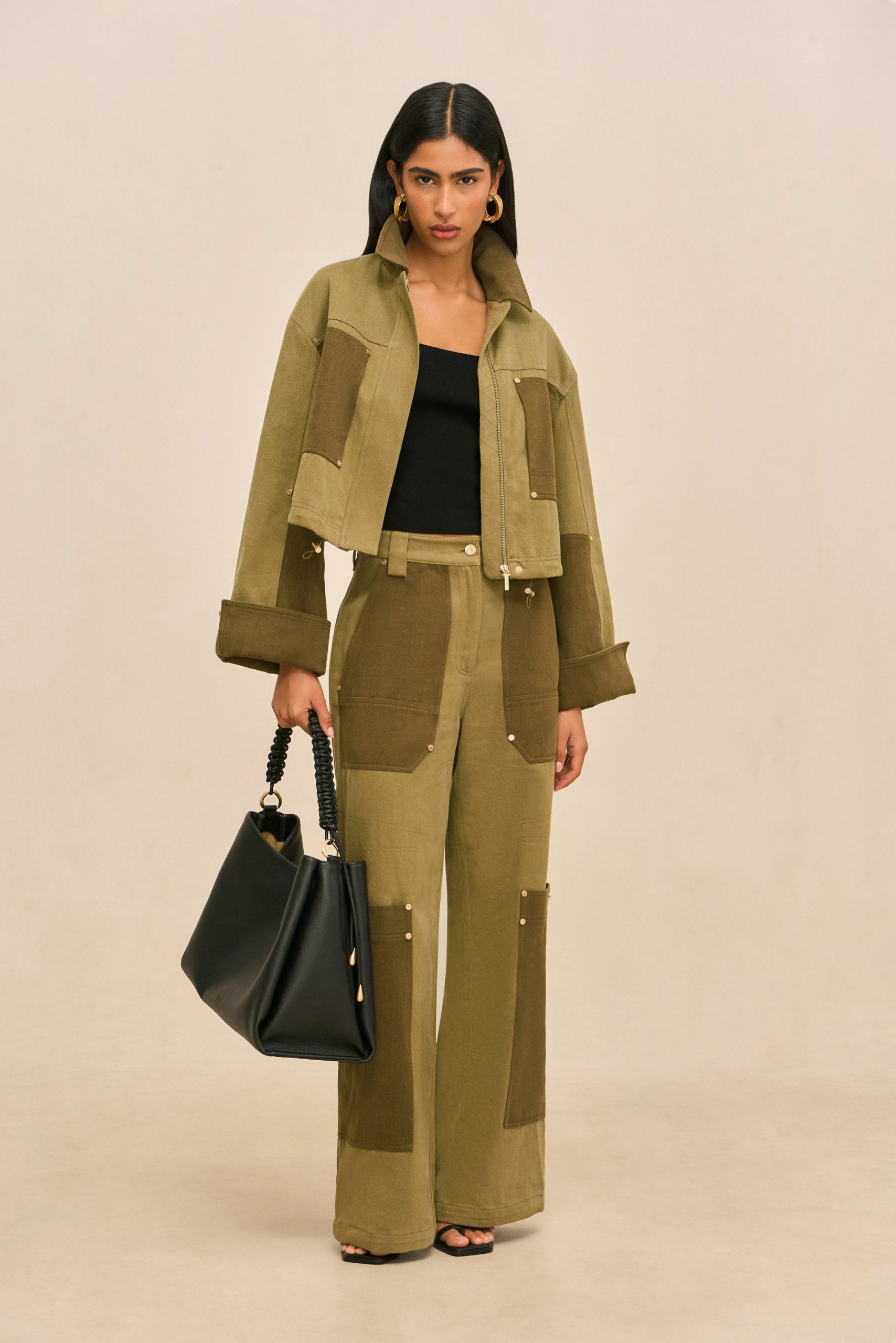 260717_DR_CG_R26_WM_66_ANDERS_JACKET_CRAWFORD_TOP_WYNN_LOW_RISE_PANT_ROSEMARY_MULTI_0003_WEBBED-1-scaled