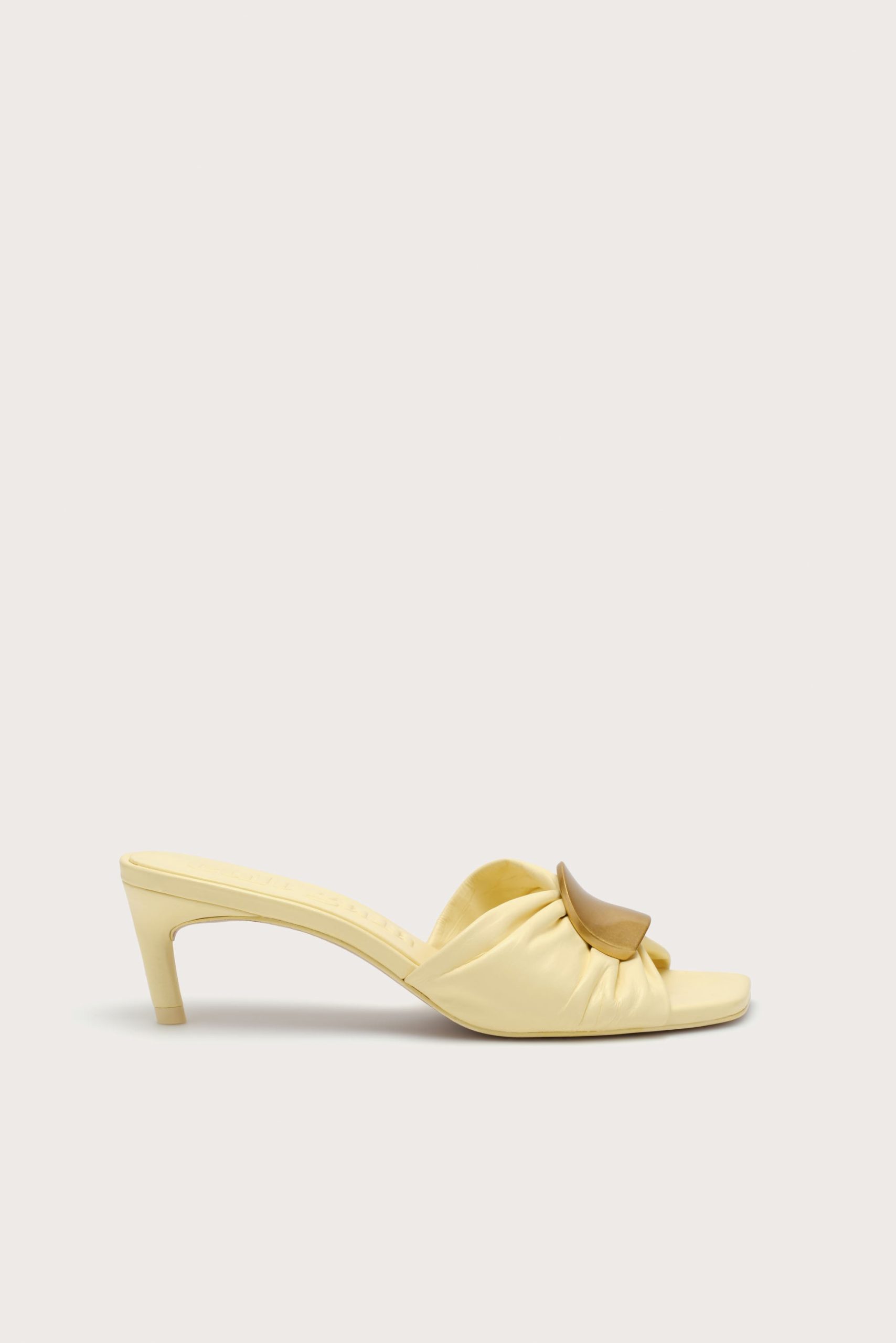 AMINASANDAL_BC_260108_Cult-Gaia_Product13325-scaled