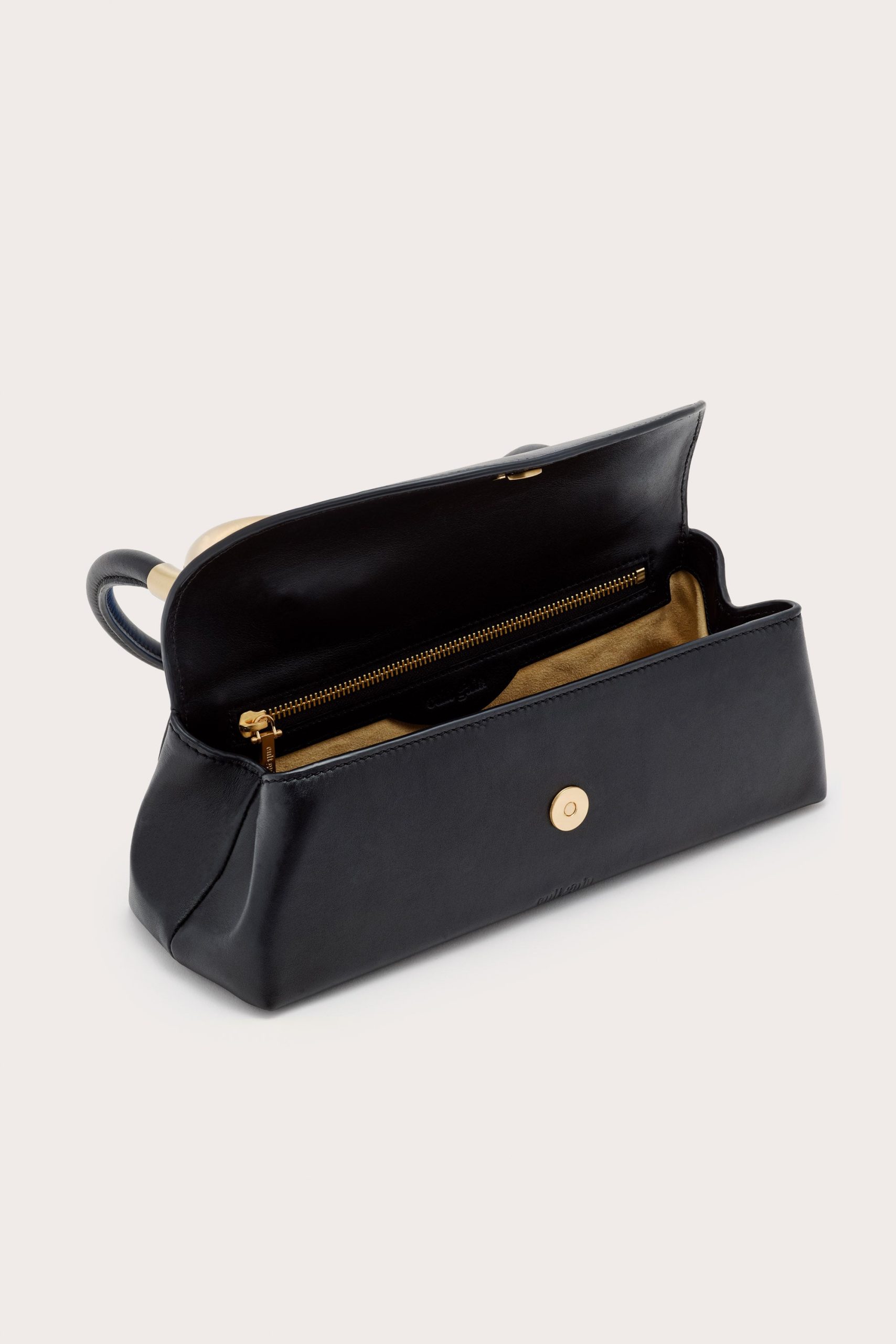 AZARIAHSHOULDER_BLK_AZARIAHSHOULDER_OFW_250924_CultGaia__R26-AX__9664_WEBBED-scaled