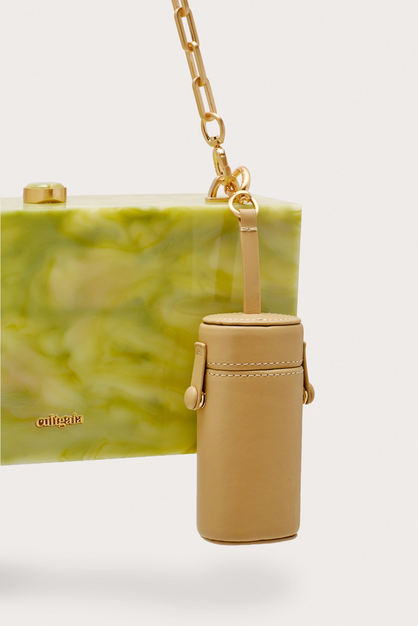 BACKGAMMONCLUTCH_DMGA_260108_Cult-Gaia_Product14432_WEBBED-scaled