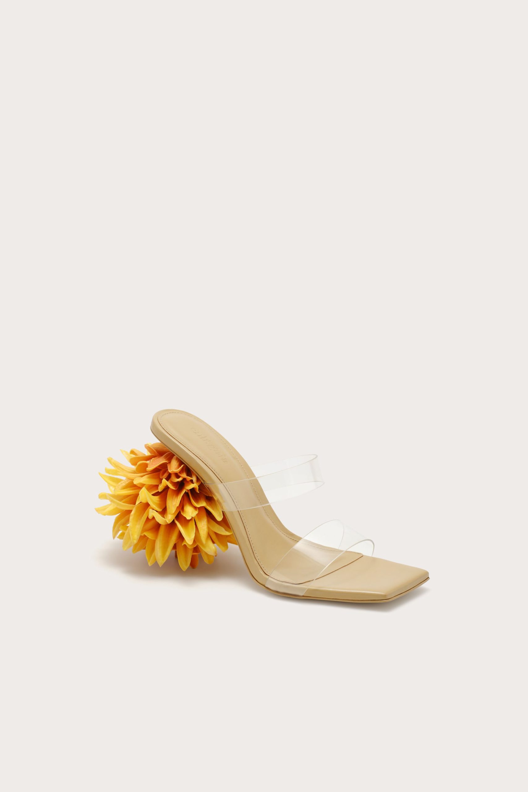KIERASANDAL_MG_260123_Cult-Gaia_Product14984_W1a-scaled