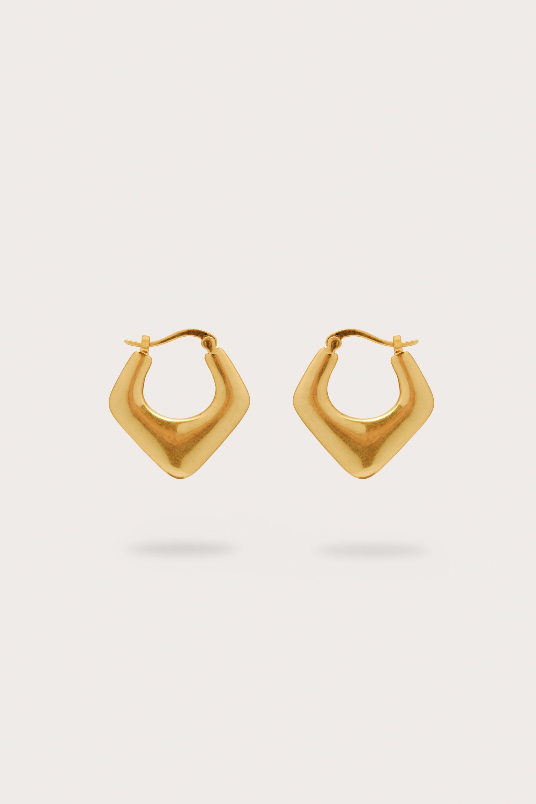 LEILAEARRING_ATQB_260123_Cult-Gaia_Product16461_WEBBED-scaled