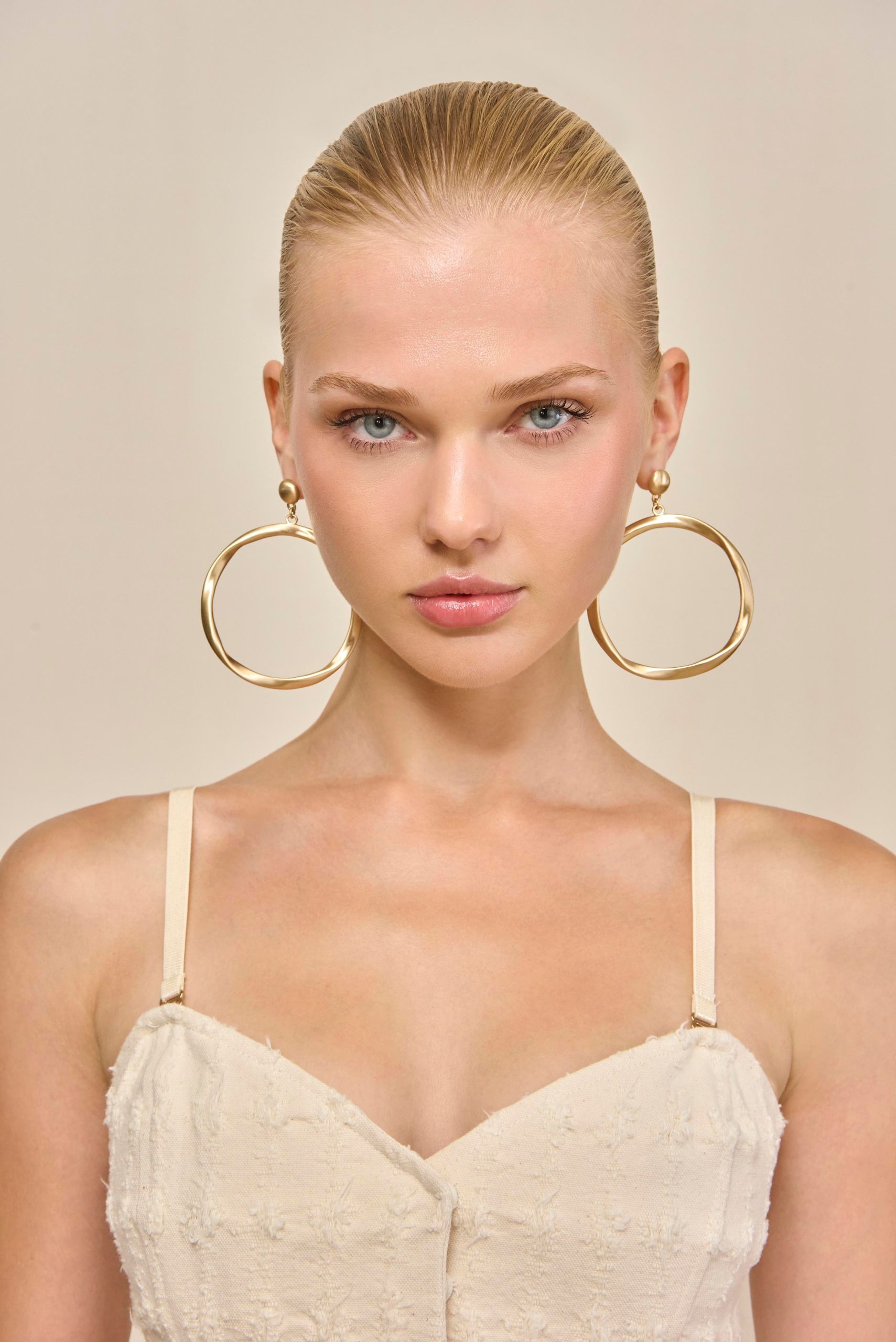 Look_28_KAI-AURELIA_5284_WEBBED-scaled