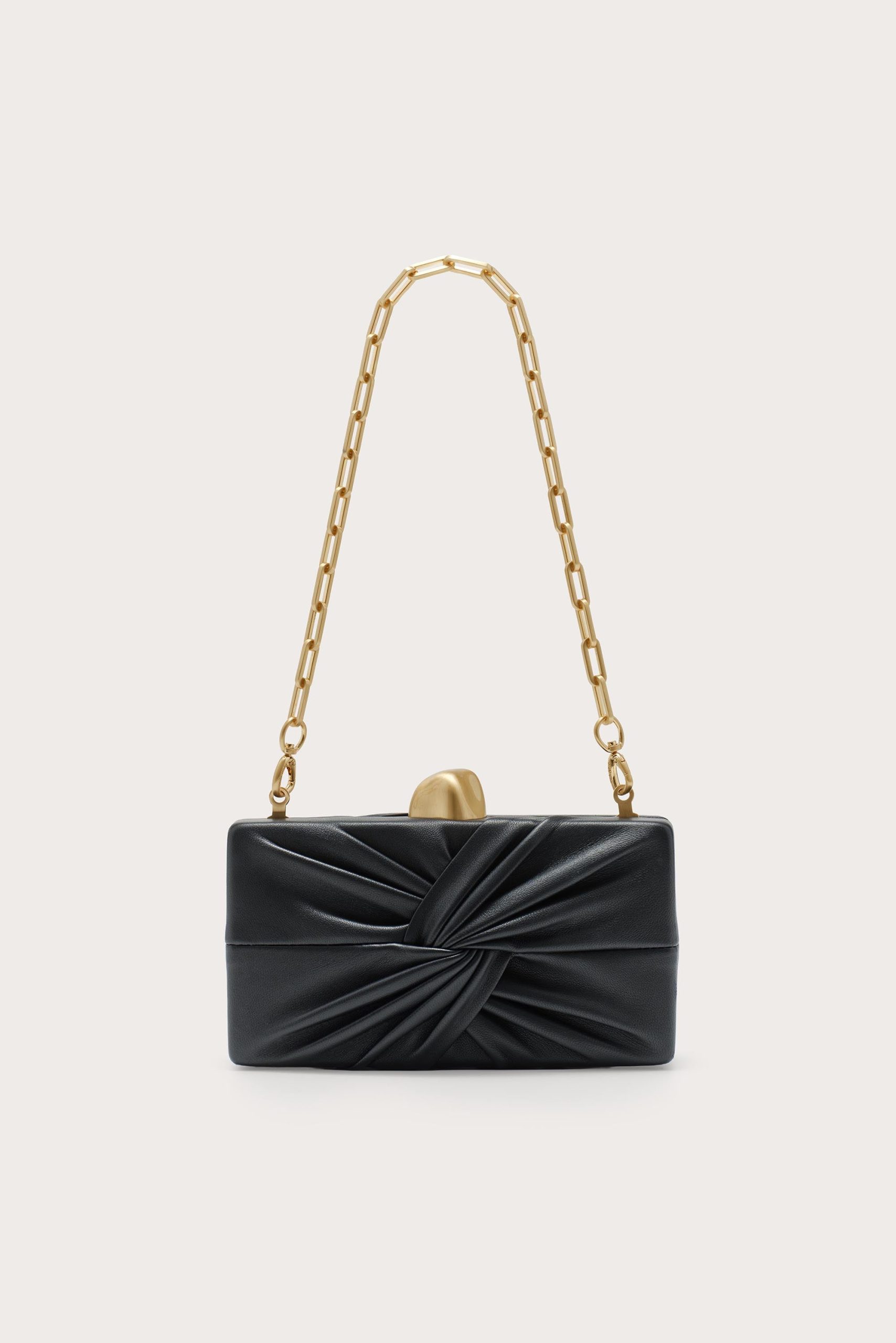 TASHADETACHABLECLUTCHSTRAP_LISSE_BLACK_250514_Cult-Gaia_Product8126_WEBBED-scaled
